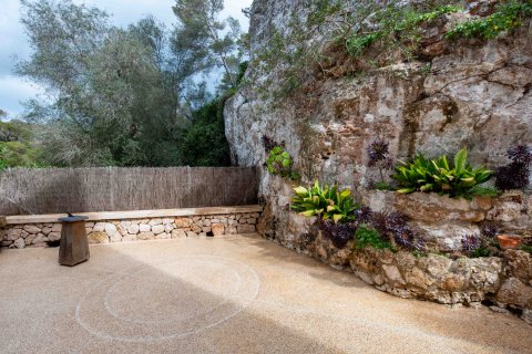 Villa for sale Cala Llombards, Mallorca, Spain 4 bedrooms, 259 sq.m. No. 113783 - photo 4