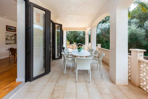 Villa for sale Cala Llombards, Mallorca, Spain 4 bedrooms, 259 sq.m. No. 113783 - photo 9