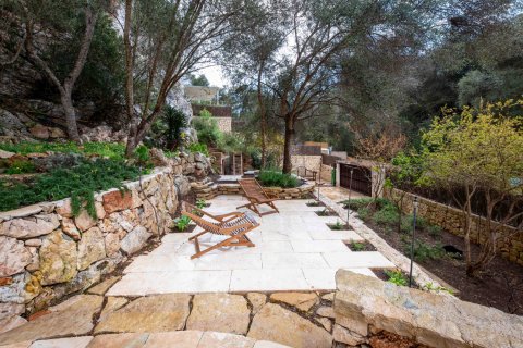 Villa for sale Cala Llombards, Mallorca, Spain 4 bedrooms, 259 sq.m. No. 113783 - photo 3