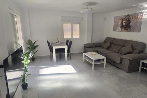 Apartamento en Torrevieja, Alicante, España 3 dormitorios, 108 m2 No. 189312