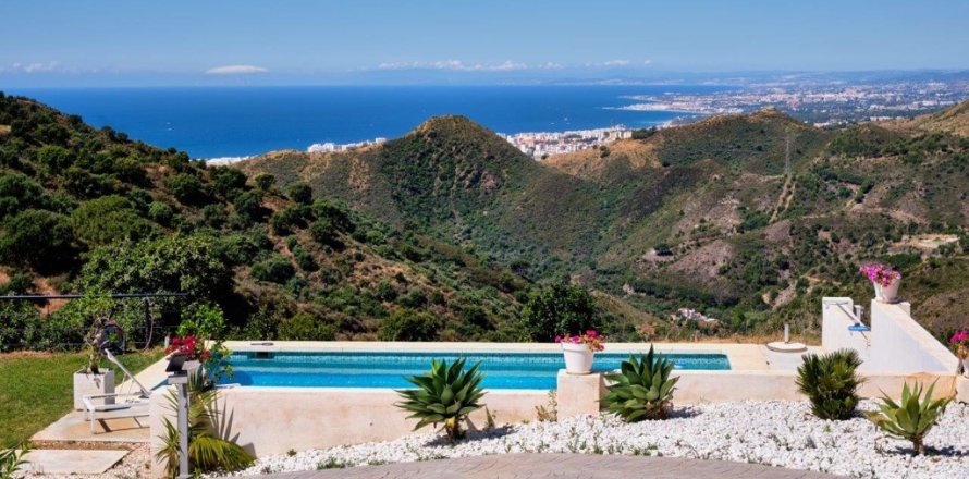 Villa en Ojén, Málaga, España 2 dormitorios, 109.67 m2 No. 166189