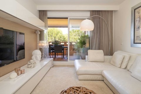 Apartment for sale in Marbella, Malaga, Spain 3 bedrooms, 128 sq.m. No. 166187 - photo 3
