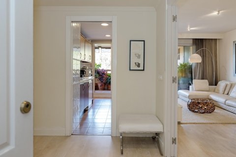 Apartment for sale in Marbella, Malaga, Spain 3 bedrooms, 128 sq.m. No. 166187 - photo 17