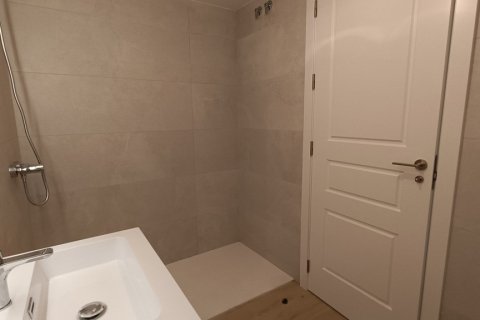 Apartment à louer à Madrid, Espagne, 4 chambres, 200 m2 No. 166188 - photo 20