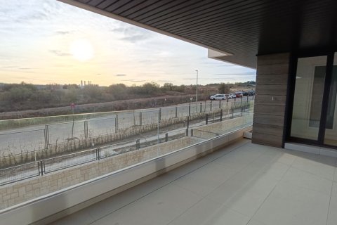 Apartment à louer à Madrid, Espagne, 4 chambres, 200 m2 No. 166188 - photo 7