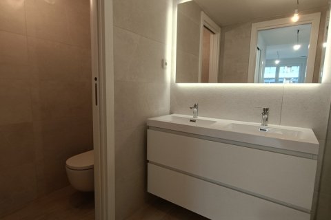 Apartment à louer à Madrid, Espagne, 4 chambres, 200 m2 No. 166188 - photo 26