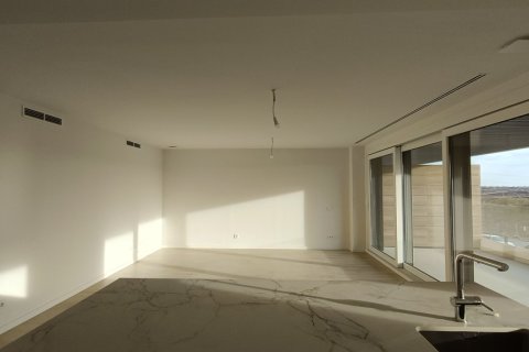 Apartment à louer à Madrid, Espagne, 4 chambres, 200 m2 No. 166188 - photo 2