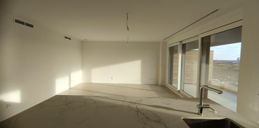 Apartment à Madrid, Espagne 4 chambres, 200 m2 No. 166188