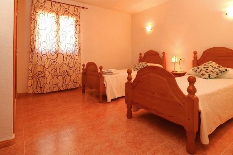 Villa en venta en Alicante, España 3 dormitorios, 180 m2 No. 181144 - foto 16