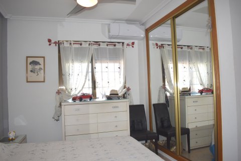 Продажа виллы в Аликанте, Испания 3 спальни, 100м2 №196447 - фото 15