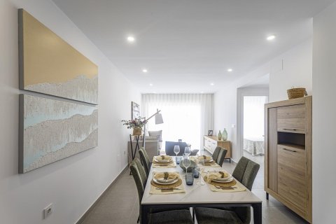 Huoneisto myytävänä La Manga del Mar Menor, Murcia, Espanja, 3 makuuhuonetta, 102 m2 No. 171147 - kuva 9