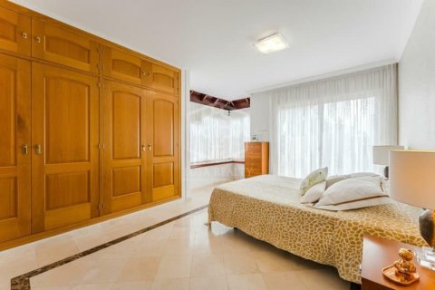 Villa till salu Adeje, Tenerife, Spanien 4 sovrum, 307 kvm. Nr. 139102 - foto 27
