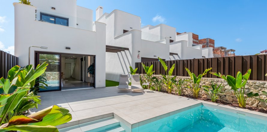 Villa Pilar de la Horadada, Alicante, Spanien 3 sovrum, 264 kvm. Nr. 139097