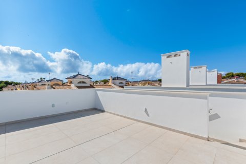 Villa till salu Pilar de la Horadada, Alicante, Spanien 3 sovrum, 264 kvm. Nr. 139097 - foto 17