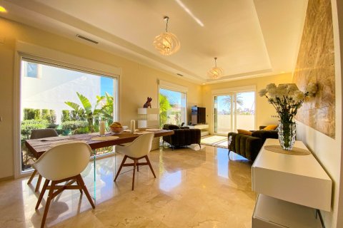 Villa pārdošanā La Zenia, Alicante, Spānijā 4 istabas, 307 m2 Nr. 144812 - attēls 17