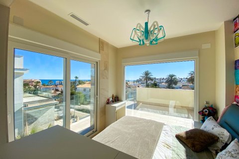 Villa pārdošanā La Zenia, Alicante, Spānijā 4 istabas, 307 m2 Nr. 144812 - attēls 16