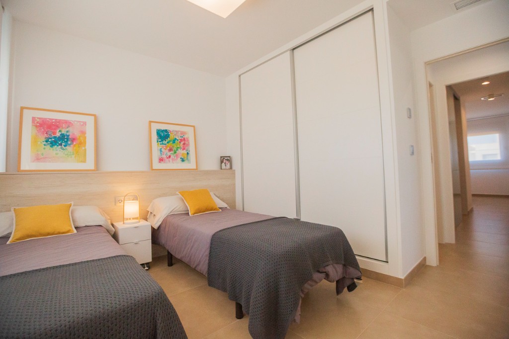 Apartment à Alicante, Espagne 3 chambres,  No. 144816