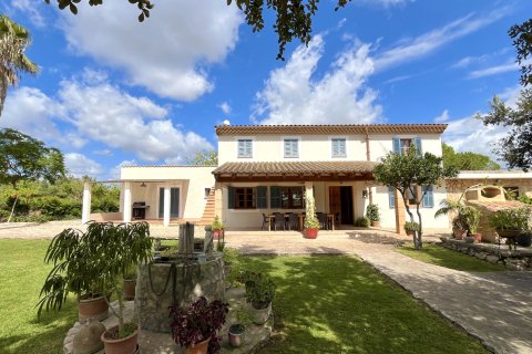 Finka w Manacor, Mallorca, Hiszpania 4 sypialnie, 439 mkw. nr 140529 – zdjęcie 1