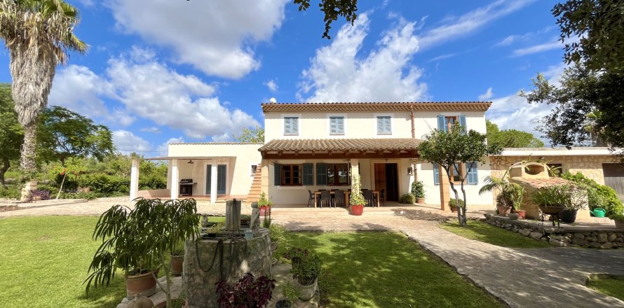 Finka w Manacor, Mallorca, Hiszpania 4 sypialnie, 439 mkw. nr 140529