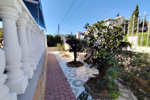 Villa en venta Torrevieja, Alicante, España 4 dormitorios, 195 m2 No. 113168 - foto 24
