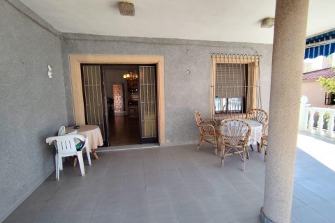 Villa en venta Torrevieja, Alicante, España 4 dormitorios, 195 m2 No. 113168 - foto 3