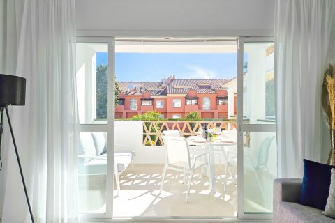Apartment for rent Marbella, Malaga, Spain 3 bedrooms, 136 sq.m. No. 109565 - photo 22