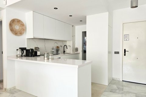 Apartment for rent Marbella, Malaga, Spain 3 bedrooms, 136 sq.m. No. 109565 - photo 29