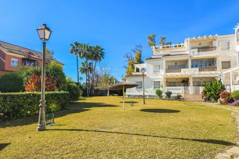 Apartment for rent Marbella, Malaga, Spain 3 bedrooms, 136 sq.m. No. 109565 - photo 11