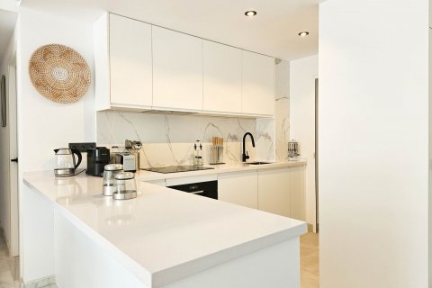 Apartment for rent Marbella, Malaga, Spain 3 bedrooms, 136 sq.m. No. 109565 - photo 4