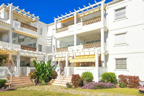 Apartment for rent Marbella, Malaga, Spain 3 bedrooms, 136 sq.m. No. 109565 - photo 9