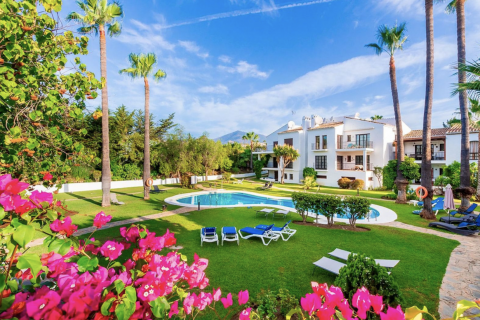 Kattohuoneisto myytävänä Marbella, Malaga, Espanja, 3 makuuhuonetta, 100 m2 No. 109572 - kuva 2