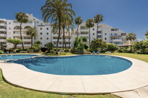 Apartment for sale La Atalaya, Malaga, Spain 3 bedrooms, 100 sq.m. No. 109570 - photo 2