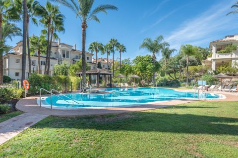 Bliźniak Nueva Andalucia, Malaga, Hiszpania 3 sypialnie, 201 mkw. nr 109602 – zdjęcie 5