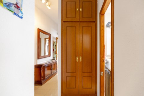 Villa till salu i Alzira, Valencia, Spanien 6 sovrum, 206 kvm. Nr. 143607 - foto 29