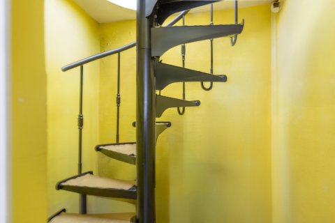 Villa till salu i Alzira, Valencia, Spanien 6 sovrum, 206 kvm. Nr. 143607 - foto 30