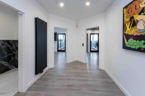 Villa for rent in Nova Santa Ponsa, Mallorca, Spain 4 bedrooms, 380 sq.m. No. 143603 - photo 22