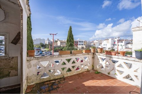 Kaupunkipientalo myytävänä Mahon, Menorca, Espanja, 6 makuuhuonetta, 305 m2 No. 151998 - kuva 7
