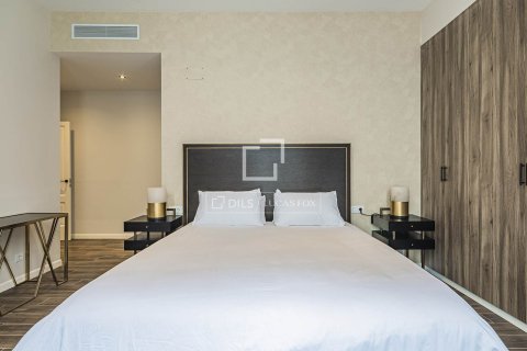 Продажа квартиры в Барселона, Испания 3 спальни, 119м2 №164883 - фото 24