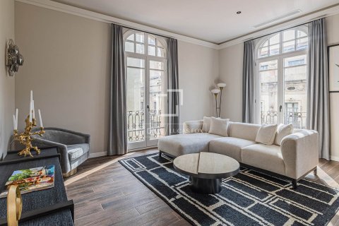 Продажа квартиры в Барселона, Испания 3 спальни, 119м2 №164883 - фото 4