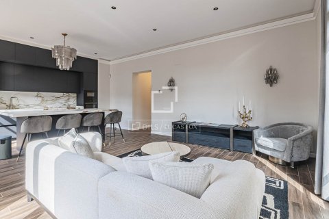 Продажа квартиры в Барселона, Испания 3 спальни, 119м2 №164883 - фото 8