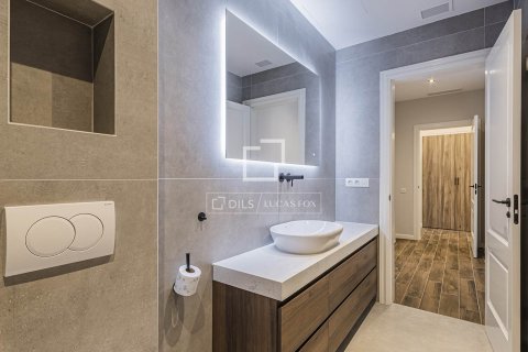 Продажа квартиры в Барселона, Испания 3 спальни, 119м2 №164883 - фото 20