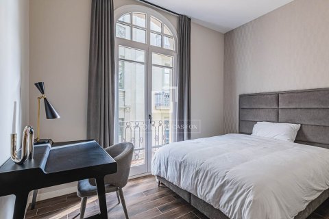 Продажа квартиры в Барселона, Испания 3 спальни, 119м2 №164883 - фото 13