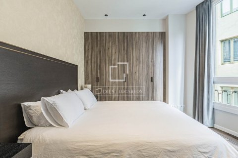 Продажа квартиры в Барселона, Испания 3 спальни, 119м2 №164883 - фото 22