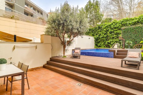 Аренда квартиры в Барселона, Испания 3 спальни, 135м2 №164881 - фото 16