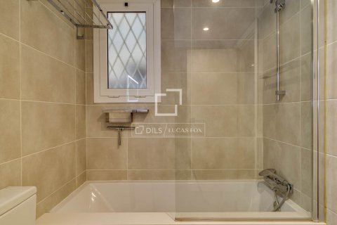Huoneisto vuokrattavana Barcelona, Espanja, 3 makuuhuonetta, 135 m2 No. 164881 - kuva 29