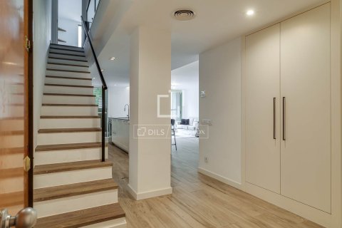 Аренда квартиры в Барселона, Испания 3 спальни, 135м2 №164881 - фото 9