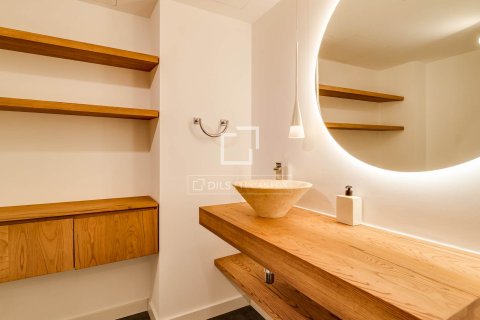 Аренда квартиры в Барселона, Испания 3 спальни, 135м2 №164881 - фото 14