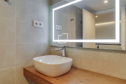 Huoneisto vuokrattavana Barcelona, Espanja, 3 makuuhuonetta, 135 m2 No. 164881 - kuva 30