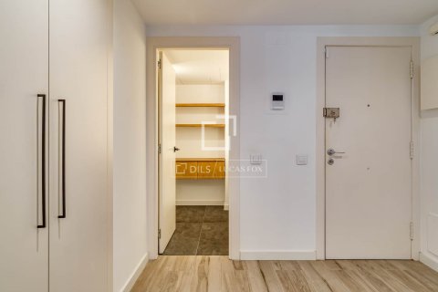 Аренда квартиры в Барселона, Испания 3 спальни, 135м2 №164881 - фото 12