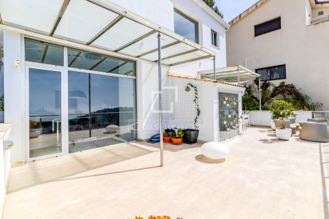 Villa for sale in Sitges, Barcelona, Spain 5 bedrooms, 448 sq.m. No. 164886 - photo 16